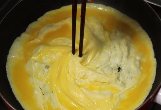 蛋包饭做法简单营养又美味，鸡蛋包饭简单又好吃的做法