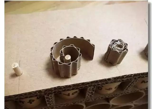 纸箱手工制作大全，纸箱手工制作大全环创（用纸箱就能做的5个桌面小游戏）