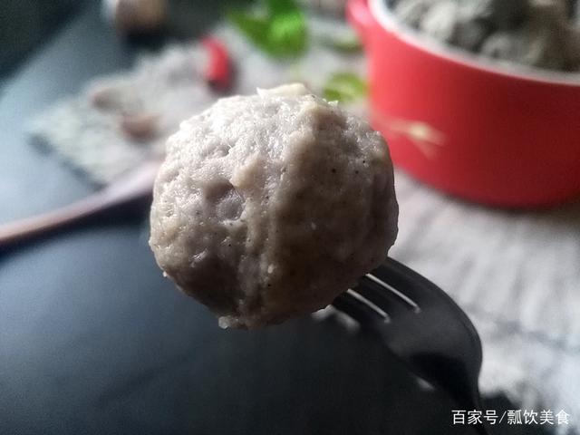 牛肉丸的制作方法，如何做出来的牛肉丸好吃（家庭版制作Q弹的牛肉丸）