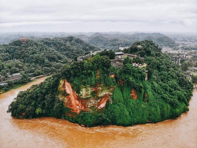 乐山大佛不解之谜，乐山大佛是如何闭眼的