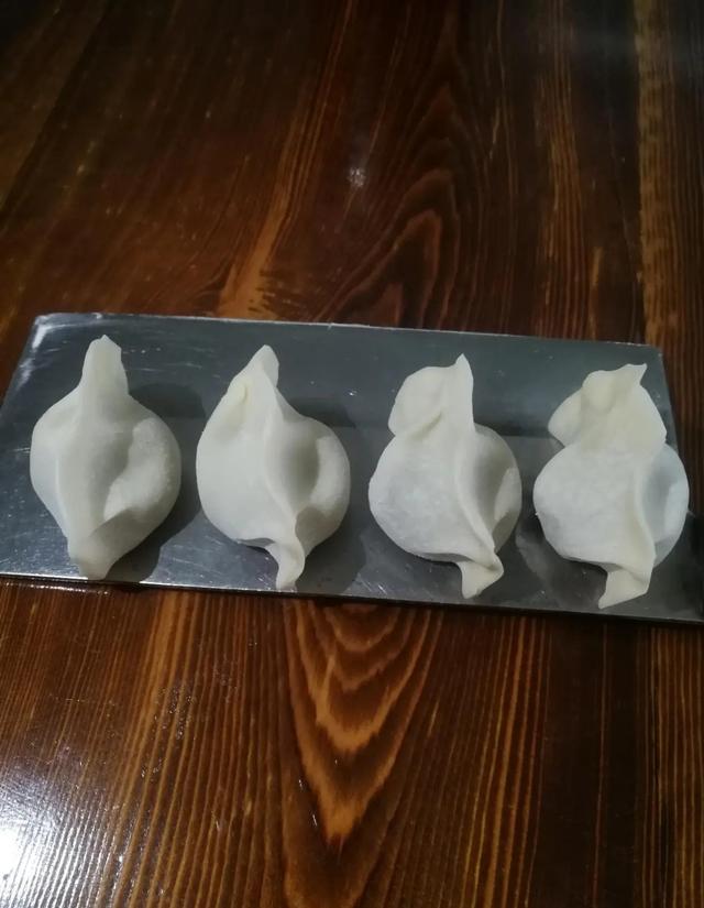 羊肉饺子馅的做法，羊肉馅饺子的做法最正宗的做法（用羊肉包饺子放姜吗）