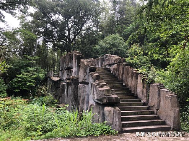 徒步南迦巴瓦峰最佳观景台，雾中徒步薄刀峰