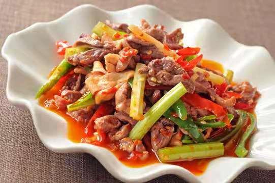 鸡杂怎么炒又嫩又好吃，鸡杂怎么做才又嫩又好吃（爆炒鸡杂不要焯水）