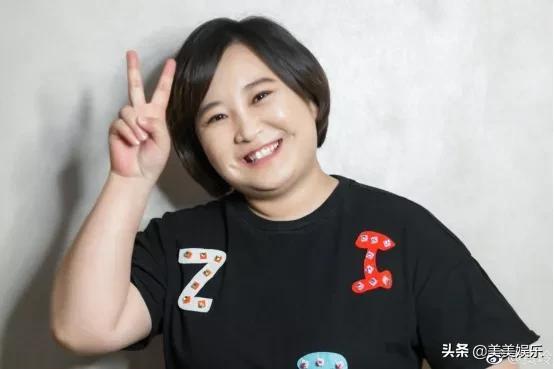  贾玲三十五岁近照，小品演员贾玲今年多大岁数