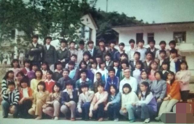 教师节歌颂老师的歌曲，朱丽安娜出席老子诞辰活动演唱《道之歌》