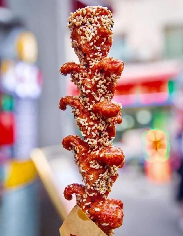 广州人气最旺的夜市街，广州“客村”附近有一条美食街