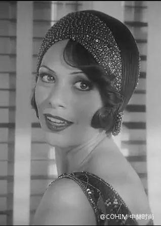 vintage穿搭秋季，轮回的时尚Vintage风格经典再现