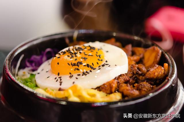 正宗石锅拌饭的做法大全，家常版石锅拌饭，好吃好操作