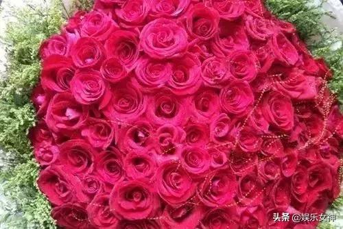 情人节送给女朋友什么礼物明天2.14情人节，214漂亮玫瑰送给群里每位朋友~醉倒