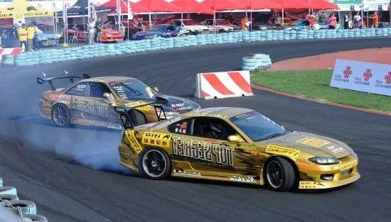 最基础的汽车漂移教学，汽车飘移的技巧和简单易上手的操作方法