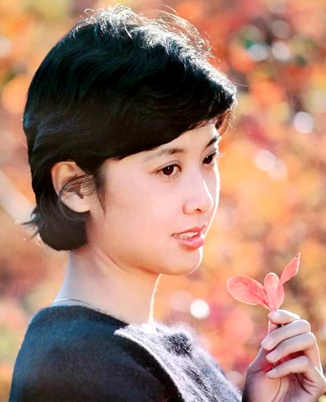 女儿国朱琳个人简历，68岁朱琳女儿国国王