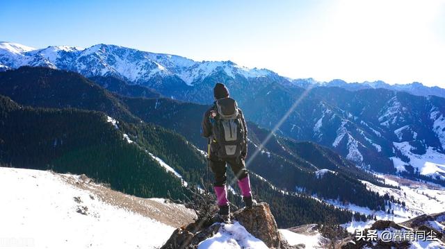 高帮轻便登山靴，如何选择最佳徒步鞋以及保养要点