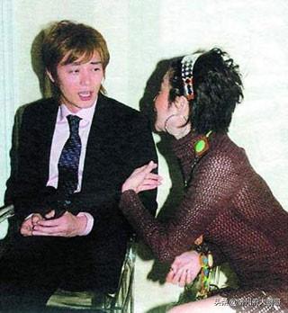 关之琳喜欢刘德华吗，关之琳有多喜欢刘德华