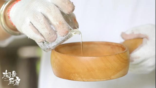 自制万能烧烤酱，烧烤酱料的配方与制作方法（吃烧烤不用去烧烤摊了）
