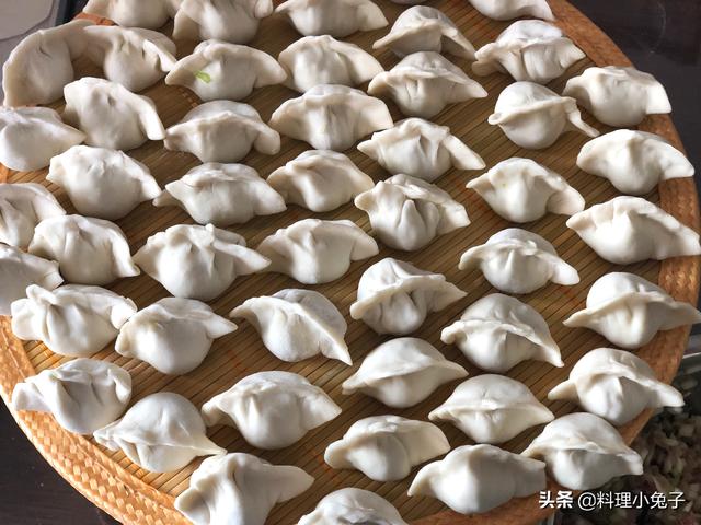 牛肉饺子的正宗做法肉馅，牛肉饺子注意3个步骤