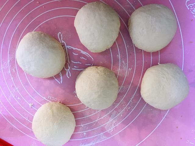 豆沙卷怎么做太好吃了，懒人版的豆沙卷做法