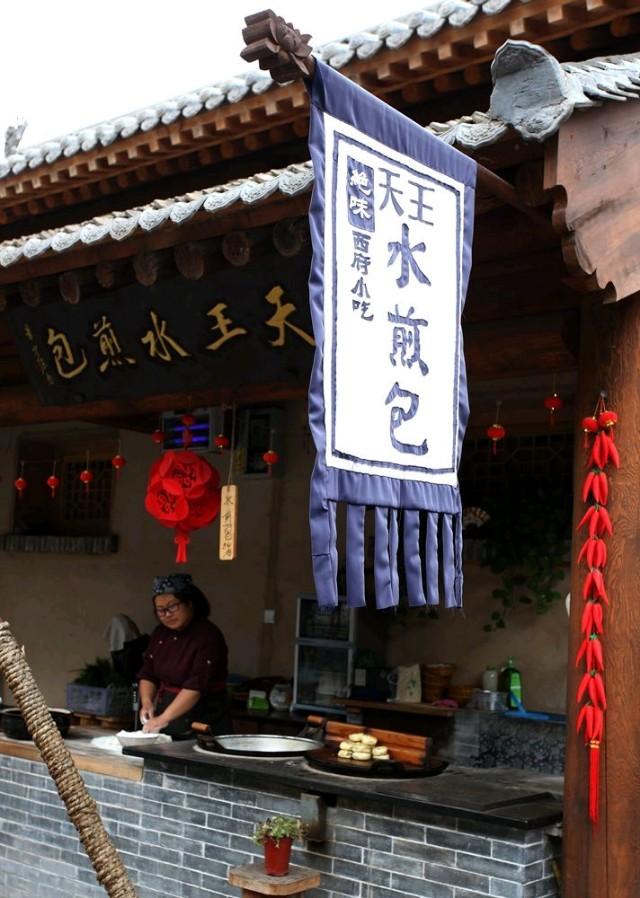 逛老街感受历史的人文气息，钦州老街一日游—到老街去