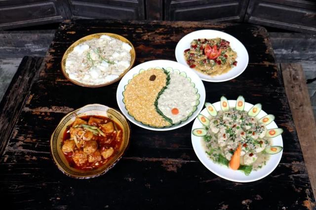 美食珍馐味道绵州，彝人古镇小吃推荐