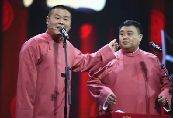 岳云鹏的老家长什么样，岳云鹏身价10亿为啥亲弟在农村老家种地