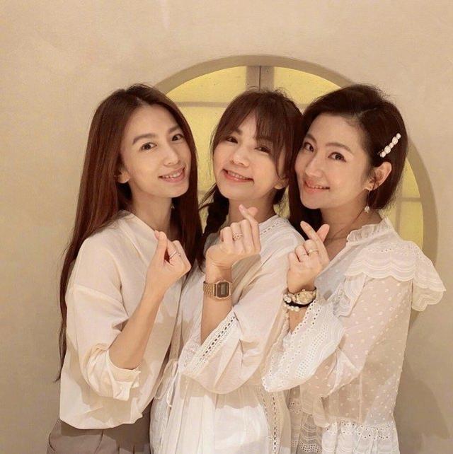 SHE姐妹合體，為陳嘉樺慶39歲生日，姐妹三人穿「團服」太有愛 娛樂八卦吃瓜 第4张