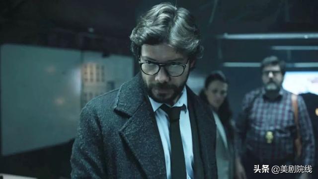 9.4的高分英剧，评分9.4的最强英剧《万物生灵》