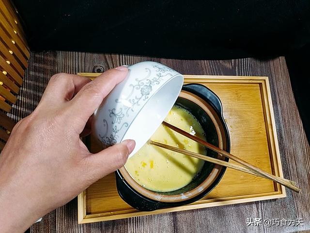 做鸡蛋皮不破还筋道，自制鸡蛋皮怎么做才能变软