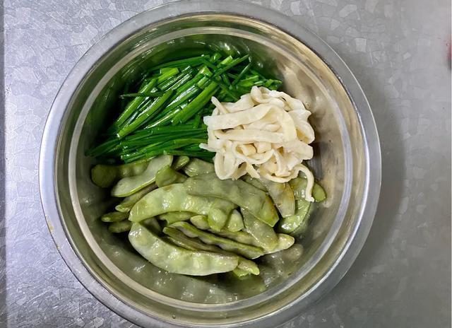 水煮鱼配菜都有哪些，做水煮鱼放什么菜好吃（都是个人简历信息泄露惹的）