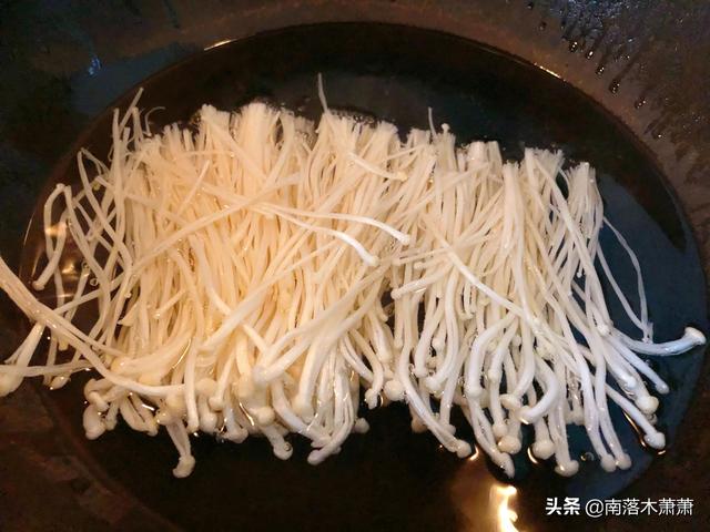 饺子皮春饼怎么做最简单，饺子皮做春饼省力又简单