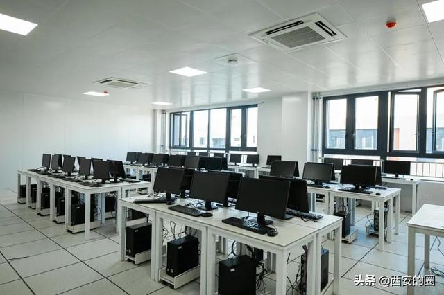 陕西青年职业学院，陕西青年职业学院官网介绍（我院举办2023年大型校园招聘会）