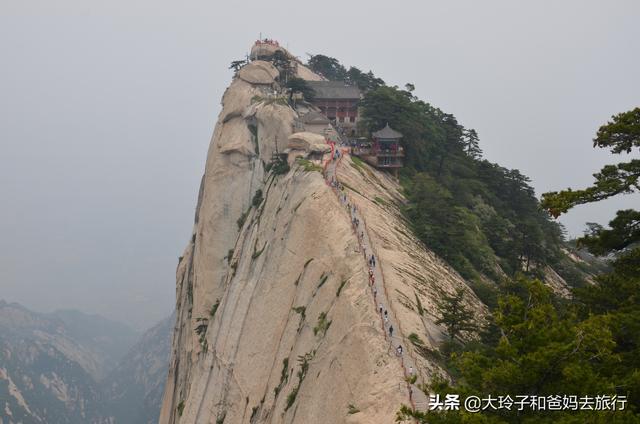 徒步爬华山最佳路线，徒步爱好者攻略——华山