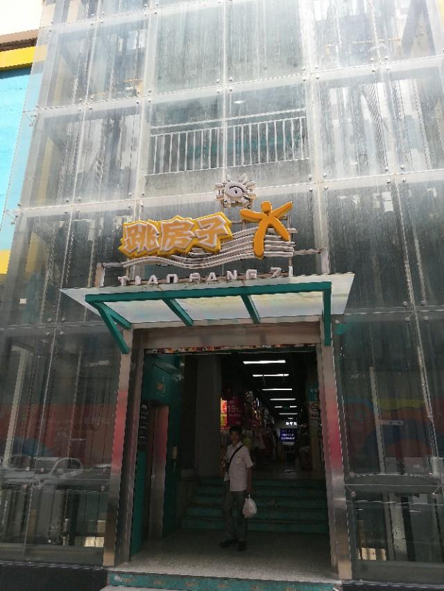 深圳服装批发市场，深圳服装批发市场哪个最好卖
