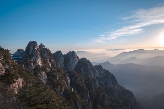河南最高的山峰，河南第一高峰是哪座山