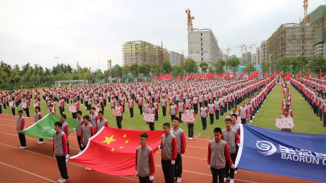 树德实验中学沙河校区教务，走进树恩中学以人为本