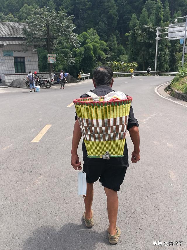 重庆万盛经开区万东镇，万盛万东镇：开展国防教育