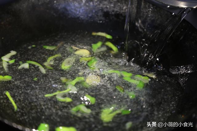 素馅元宝馄饨做法，元宝馄饨简单食材
