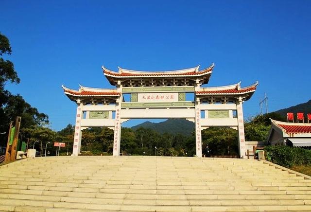 厦门有哪些景点，厦门市十大景点排名榜（厦门旅游攻略：六大必去景点）
