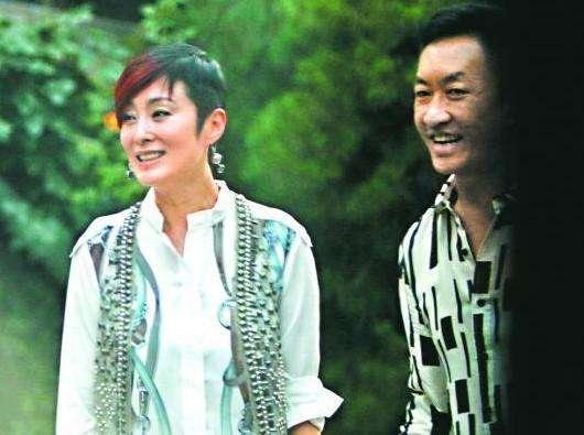 向华胜第一任老婆，向华胜：曾独宠张敏9年