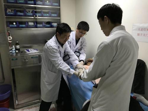 桡骨远端骨折分型，桡骨远端骨折有哪些分型（桡骨远端骨折的AO分型）