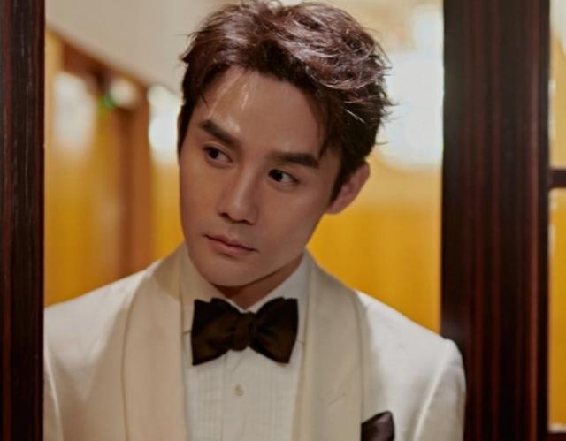 赵丽颖最新作品，赵丽颖领衔主演的影视剧（《与凤行》还没拍完）