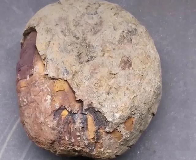 紫砂石红的特性，紫砂泥料中的石黄