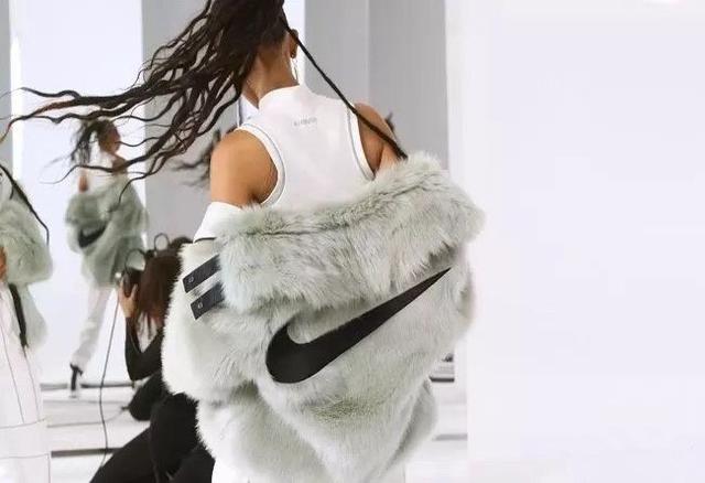 ambush官网，日本潮牌ambush官网（造型简约时尚又不失高级质感）