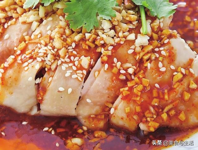 怎样炖鸡腿好吃又嫩，出锅后颜色漂亮味道香
