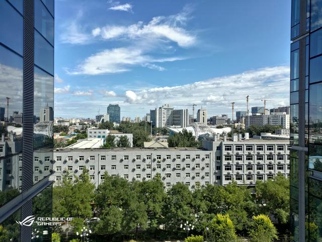 rog手机官网，rog游戏手机操作系统（ROG游戏手机电竞装甲体验）