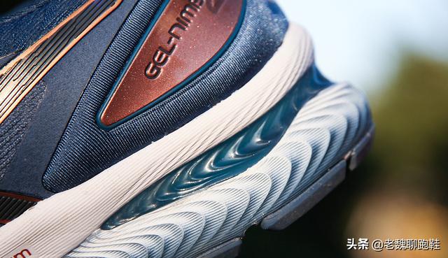 值得入手的软底轻便的跑鞋，3款超高性价比的缓震跑鞋