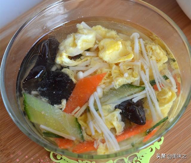 酸辣汤的做法和配料，简单家常酸辣汤的做法