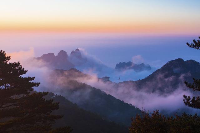 回顾一下黄山之旅，它经历怎样一番探索之旅