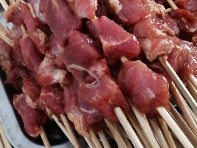 烧烤肉怎么腌制好吃，烧烤腌肉最简单的方法