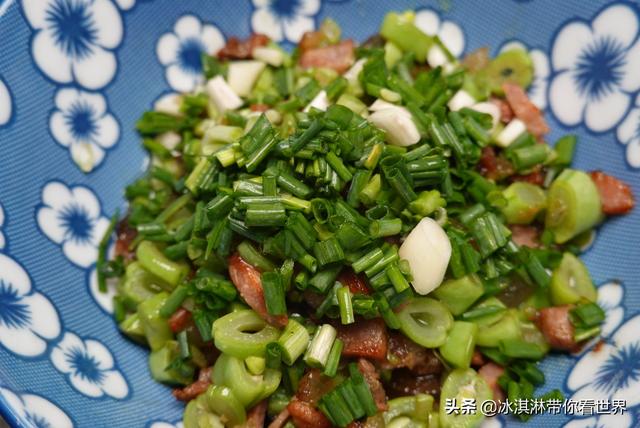 在家怎么做肉包子好吃又简单，自己在家做肉包子