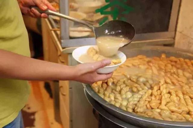 西安的油茶麻花教程怎么做，却成就了西安人最爱的早餐之一