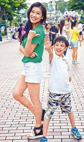 盘点港星年轻时的盛世美颜，别再假装性感了